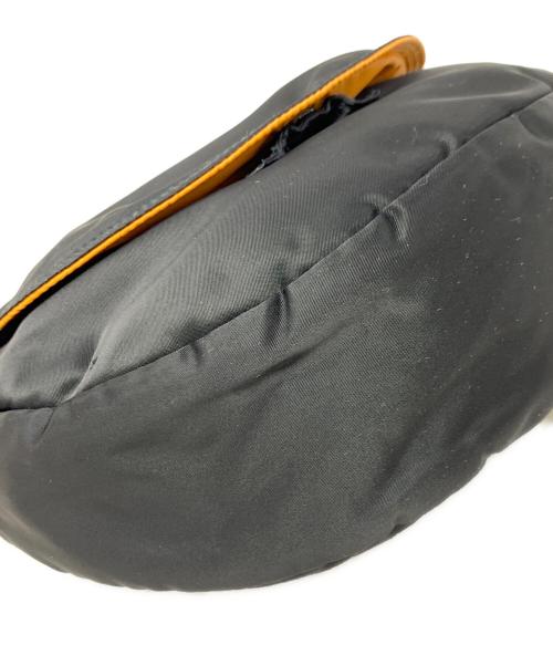 PORTER（ポーター）PORTER (ポーター) ショルダーバッグ ブラック×オレンジ サイズ:実寸サイズにてご確認ください。の古着・服飾アイテム