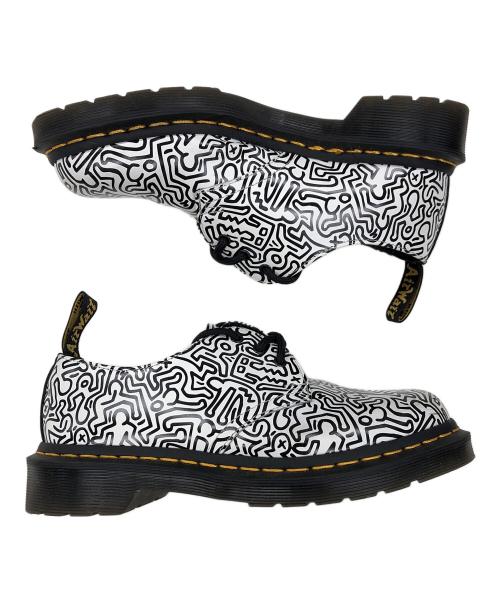 Dr.Martens（ドクターマーチン）Dr.Martens (ドクターマーチン) Keith Haring (キースヘリング) レザーシューズ ホワイト×ブラック サイズ:UK4の古着・服飾アイテム