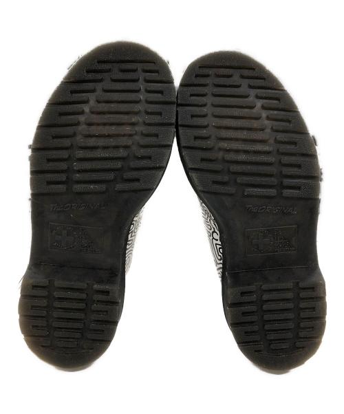 Dr.Martens（ドクターマーチン）Dr.Martens (ドクターマーチン) Keith Haring (キースヘリング) レザーシューズ ホワイト×ブラック サイズ:UK4の古着・服飾アイテム