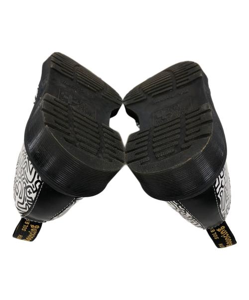 Dr.Martens（ドクターマーチン）Dr.Martens (ドクターマーチン) Keith Haring (キースヘリング) レザーシューズ ホワイト×ブラック サイズ:UK4の古着・服飾アイテム