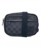 NIKEナイキ）の古着「ショルダーバッグ モノグラム」｜ブラック