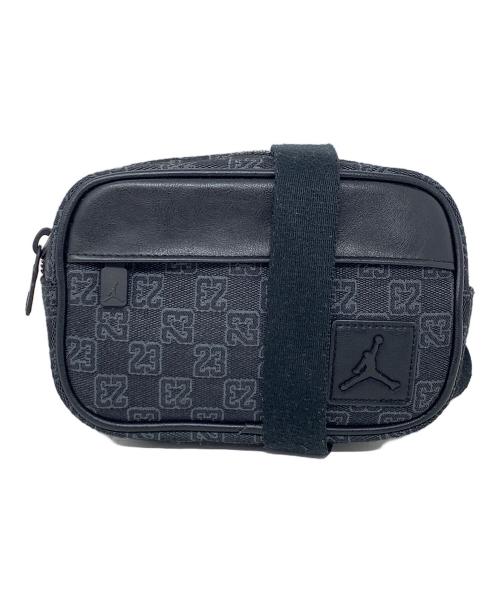 NIKE（ナイキ）NIKE (ナイキ) ショルダーバッグ モノグラム ブラック サイズ:実寸サイズにてご確認ください。の古着・服飾アイテム