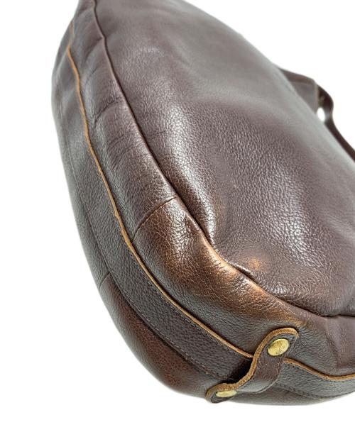 IL BISONTE（イル ビゾンテ）IL BISONTE (イル ビゾンテ) ワンショルダーバッグ ブラウン サイズ:実寸サイズにてご確認下さい。の古着・服飾アイテム