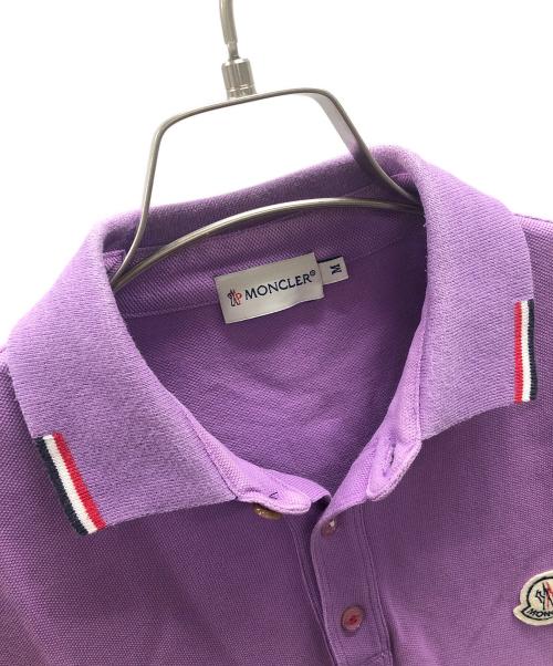 MONCLER（モンクレール）MONCLER (モンクレール) 半袖ポロシャツ MAGLIA POLO MANICA CORTA（マリア ポロ マニカ コルタ） パープル サイズ:Mの古着・服飾アイテム