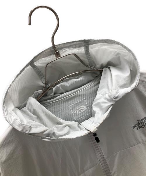 THE NORTH FACE（ザ ノース フェイス）THE NORTH FACE (ザ ノース フェイス) ナイロンジャケット スワローテイルフーディ ライトグレー サイズ:Lの古着・服飾アイテム