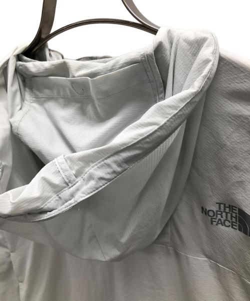 THE NORTH FACE（ザ ノース フェイス）THE NORTH FACE (ザ ノース フェイス) ナイロンジャケット スワローテイルフーディ ライトグレー サイズ:Lの古着・服飾アイテム