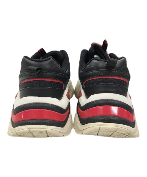 FILA（フィラ）FILA (フィラ) ローカットスニーカー INTERATION EVANGELION LIMITED (イントレーションエヴァンゲリオンリミテッド) ブラック×ホワイト サイズ:26cmの古着・服飾アイテム