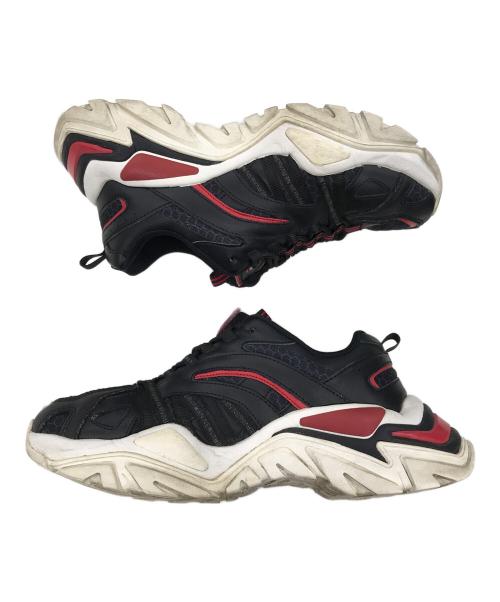 FILA（フィラ）FILA (フィラ) ローカットスニーカー INTERATION EVANGELION LIMITED (イントレーションエヴァンゲリオンリミテッド) ブラック×ホワイト サイズ:26cmの古着・服飾アイテム