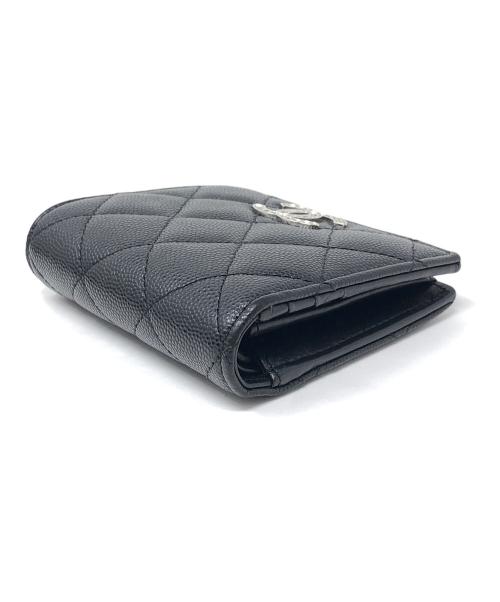 CHANEL（シャネル）CHANEL (シャネル) 2つ折り財布 マトラッセ キャビアスキン ブラック サイズ:実寸サイズにてご確認ください。の古着・服飾アイテム