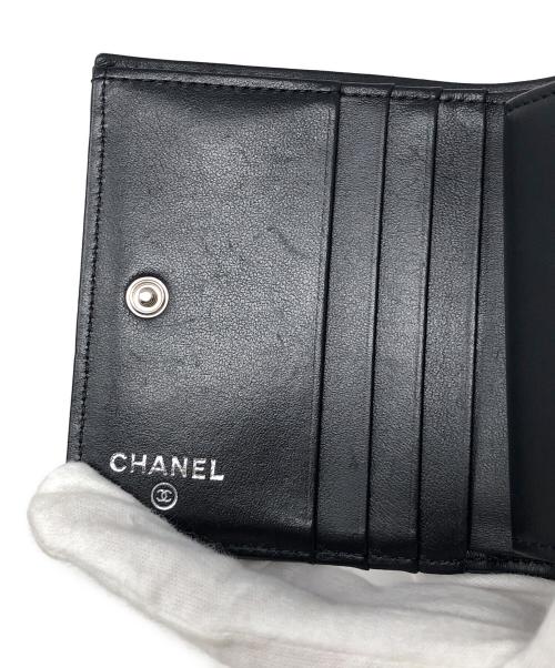 CHANEL（シャネル）CHANEL (シャネル) 2つ折り財布 マトラッセ キャビアスキン ブラック サイズ:実寸サイズにてご確認ください。の古着・服飾アイテム