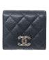 CHANEL（シャネル）の古着「2つ折り財布 マトラッセ キャビアスキン」｜ブラック