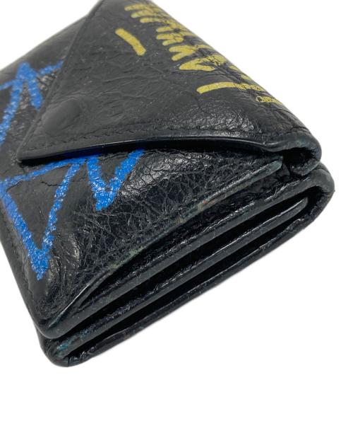 BALENCIAGA（バレンシアガ）BALENCIAGA (バレンシアガ) グラフィティ 3つ折り財布 コンパクトウォレット ブラック サイズ:実寸サイズにてご確認下さい。の古着・服飾アイテム