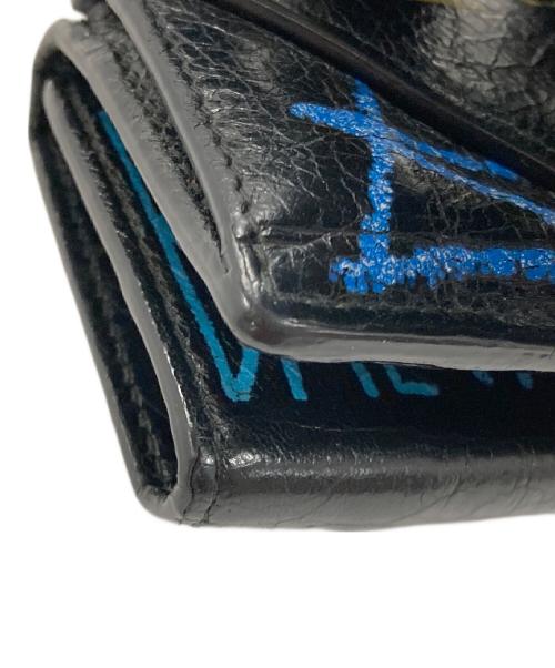 BALENCIAGA（バレンシアガ）BALENCIAGA (バレンシアガ) グラフィティ 3つ折り財布 コンパクトウォレット ブラック サイズ:実寸サイズにてご確認下さい。の古着・服飾アイテム
