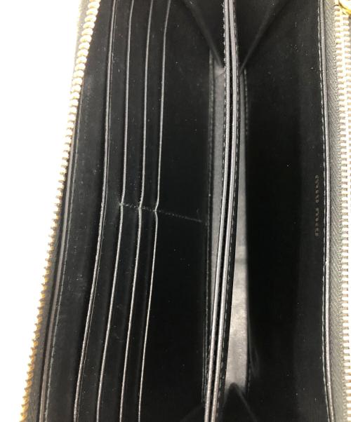 MIU MIU（ミュウミュウ）MIU MIU (ミュウミュウ) 長財布 マドラスキャット ネロ サイズ:実寸サイズにてご確認下さい。の古着・服飾アイテム