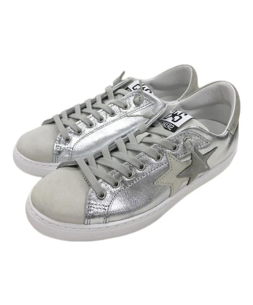 2STAR（ツースター）2STAR (ツースター) ローカットスニーカー シルバー サイズ:41の古着・服飾アイテム