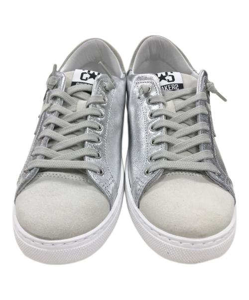 2STAR（ツースター）2STAR (ツースター) ローカットスニーカー シルバー サイズ:41の古着・服飾アイテム
