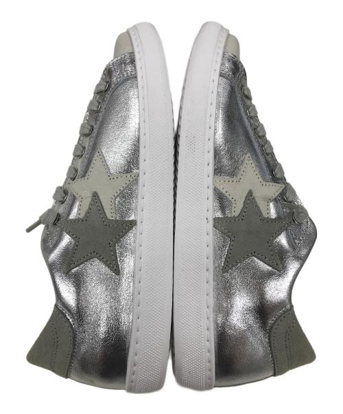 2STAR（ツースター）2STAR (ツースター) ローカットスニーカー シルバー サイズ:41の古着・服飾アイテム