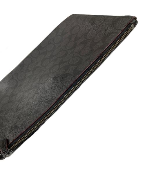 COACH（コーチ）COACH (コーチ) クラッチバッグ シグネチャー ブラック サイズ:実寸サイズにてご確認ください。の古着・服飾アイテム