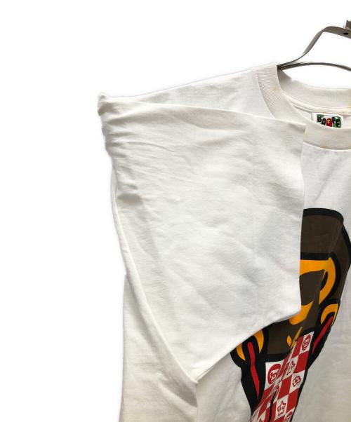 A BATHING APE（ア ベイシング エイプ）A BATHING APE (ア ベイシング エイプ) Tシャツ ホワイト サイズ:XLの古着・服飾アイテム
