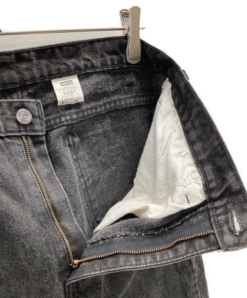 LEVI'S（リーバイス）LEVI'S (リーバイス) デニムパンツ REGULAR FIT STRAIGHT LEG（レギュラーフィットストレートレッグ） ブラック サイズ:W33×L34の古着・服飾アイテム