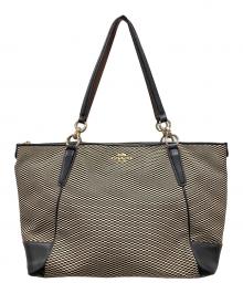 COACH（コーチ）の古着「レガシー エクスプローデッド ジャガード アヴァ トートバッグ」｜ベージュ×ブラック