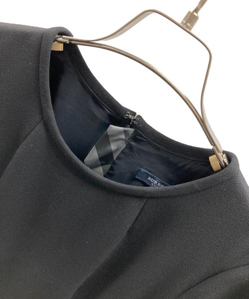 BURBERRY（バーバリー）BURBERRY (バーバリー) 半袖ワンピース ブラック サイズ:38の古着・服飾アイテム