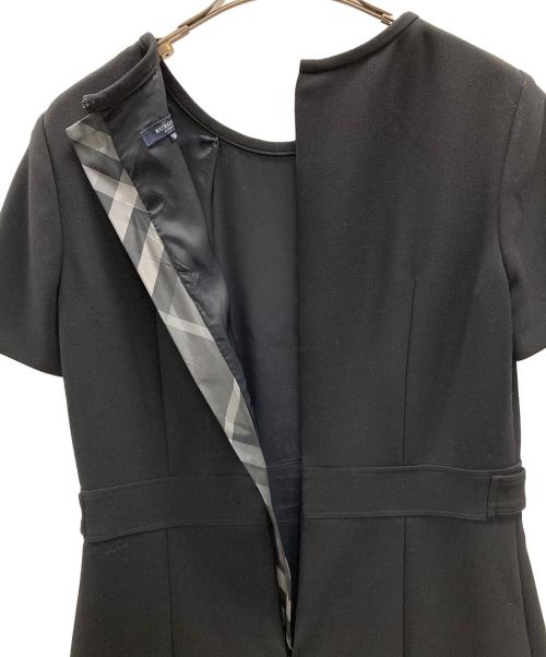 BURBERRY（バーバリー）BURBERRY (バーバリー) 半袖ワンピース ブラック サイズ:38の古着・服飾アイテム