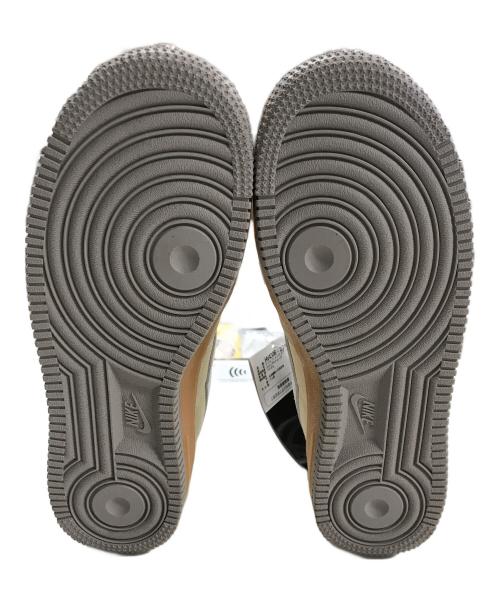 NIKE（ナイキ）NIKE (ナイキ) スニーカー W Air Force 1 ’07  (ウィメンズ エアフォース1 '07) ベージュ サイズ:23cm 未使用品の古着・服飾アイテム