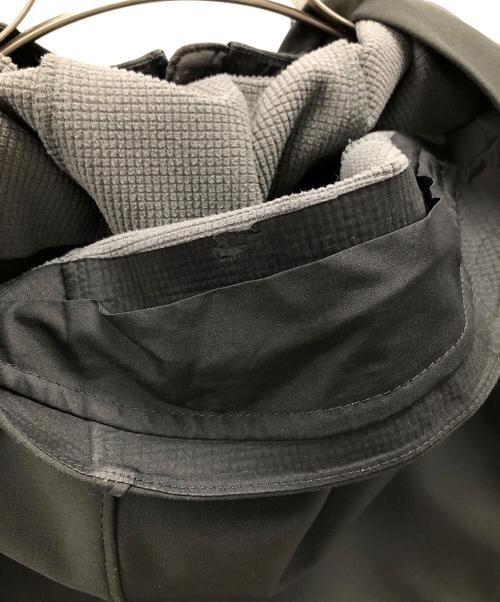 Patagonia（パタゴニア）Patagonia (パタゴニア) ナイロンジャケット Adze Hydrid Hoody（アズ ハイブリッド フーディ） ブラック サイズ:XSの古着・服飾アイテム