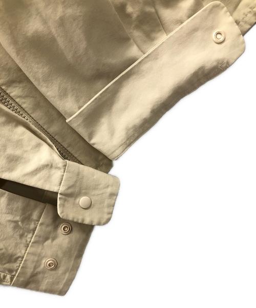 YAECA（ヤエカ）YAECA (ヤエカ) クロスジップシャツ ベージュ サイズ:MEDIUMの古着・服飾アイテム