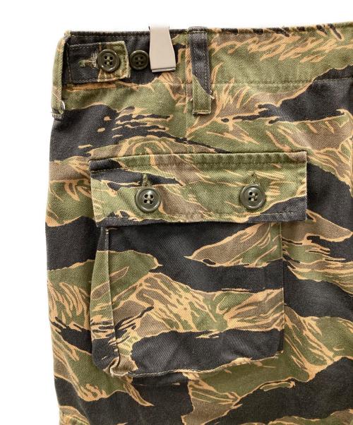BUZZ RICKSON'S（バズリクソンズ）BUZZ RICKSON'S (バズリクソンズ) ハーフパンツ GOLD TIGER SHORTS（ゴールド タイガー ショーツ） カーキ サイズ:LARGEの古着・服飾アイテム