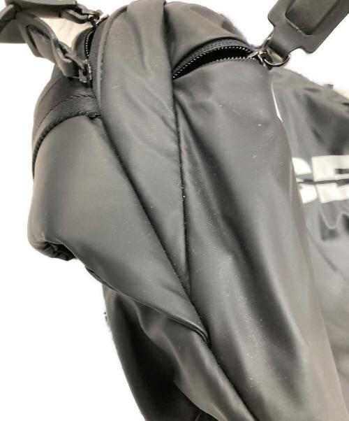 DIESEL（ディーゼル）DIESEL (ディーゼル) ボディバッグ ブラック サイズ:実寸サイズにてご確認ください。の古着・服飾アイテム