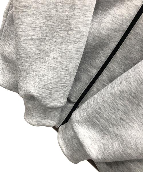 THE NORTH FACE（ザ ノース フェイス）THE NORTH FACE (ザ ノース フェイス) ジップパーカー Reversible TECH Air Hoodie(リバーシブルテックエアフーディ) ライトグレー サイズ:XLの古着・服飾アイテム