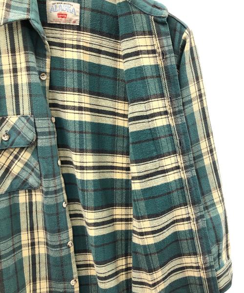 LEVI'S（リーバイス）LEVI'S (リーバイス) ヘビーネルシャツ ALASKA(アラスカ) グリーン サイズ:Mの古着・服飾アイテム