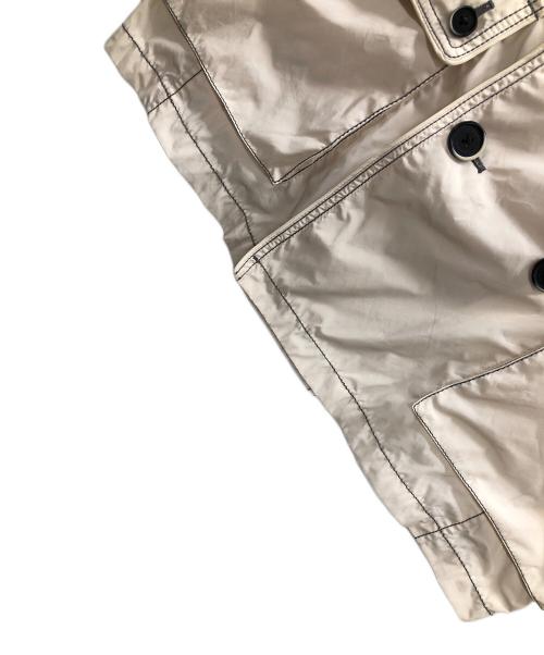 ARMANI COLLEZIONI（アルマーニ コレツィオーニ）ARMANI COLLEZIONI (アルマーニ コレツィオーニ) ナイロンコート ホワイト サイズ:50の古着・服飾アイテム