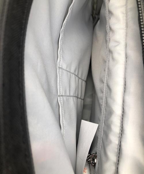 ARC'TERYX（アークテリクス）ARC'TERYX (アークテリクス) Arro 8 Shoulder Bag（アロー エイト ショルダー バッグ） ブラック サイズ:実寸サイズにてご確認下さい。の古着・服飾アイテム