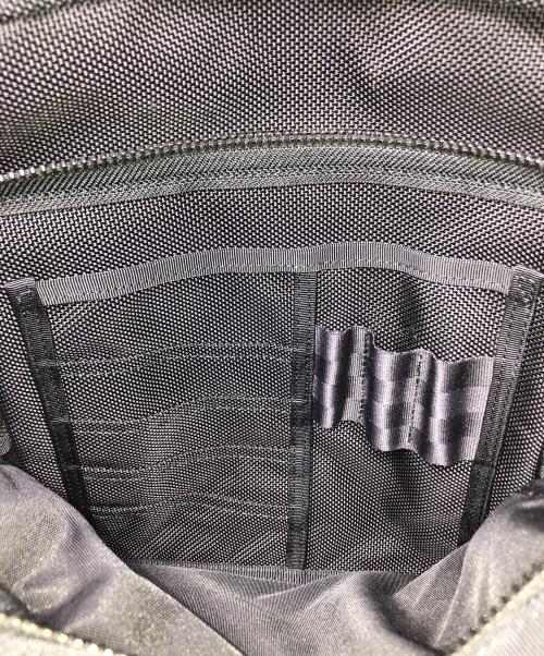 PORTER（ポーター）PORTER (ポーター) HEAT SHOULDER BAG（ヒート ショルダー バッグ） ブラック サイズ:実寸サイズにてご確認下さい。の古着・服飾アイテム
