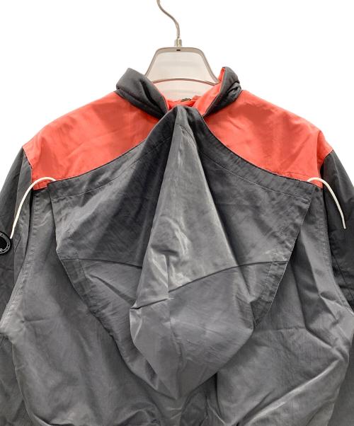 MONCLER（モンクレール）MONCLER (モンクレール) ナイロンジャケット ピンク×グレー サイズ:実寸サイズにてご確認ください。の古着・服飾アイテム