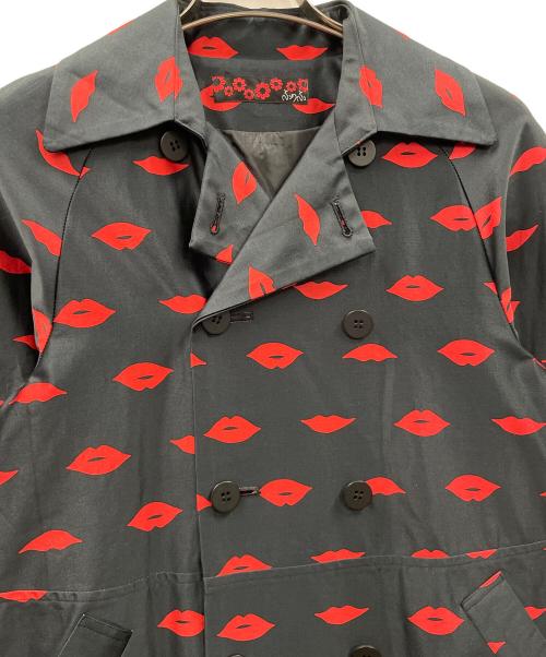 ふりふ（フリフ）ふりふ (フリフ) コート ブラック×レッド サイズ:M 未使用品の古着・服飾アイテム