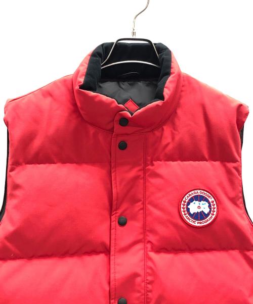 CANADA GOOSE（カナダグース）CANADA GOOSE (カナダグース) ダウンベスト Freestyle Vest Men(フリースタイルベスト) レッド サイズ:S/Pの古着・服飾アイテム