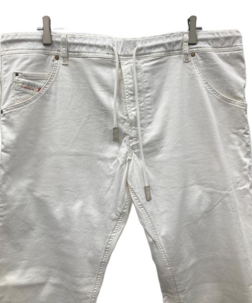 DIESEL（ディーゼル）DIESEL (ディーゼル) パンツ ホワイト サイズ:38の古着・服飾アイテム