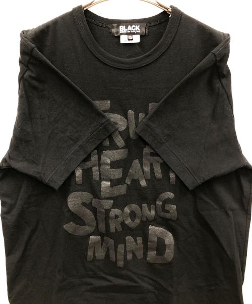 BLACK COMME des GARCONS（ブラックコムデギャルソン）BLACK COMME des GARCONS (ブラックコムデギャルソン) 半袖Tシャツ 綿天竺 メッセージプリント ブラック サイズ:XLの古着・服飾アイテム