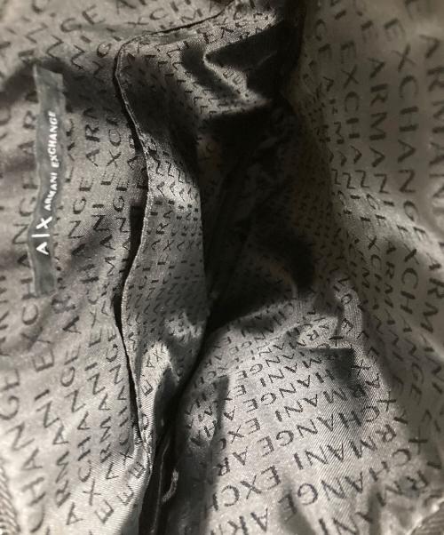 ARMANI EXCHANGE（アルマーニ エクスチェンジ）ARMANI EXCHANGE (アルマーニ エクスチェンジ) ショルダーバッグ ブラック サイズ:実寸サイズにご確認ください。の古着・服飾アイテム