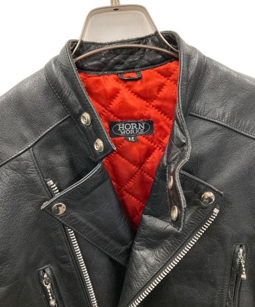 HORN WORKS（ホーンワークス）HORN WORKS (ホーンワークス) ダブルライダースジャケット ブラック×レッド サイズ:Mの古着・服飾アイテム