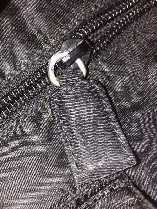 PRADA（プラダ）PRADA (プラダ) ナイロンハンドバッグ ブラック サイズ:実寸サイズにてご確認下さい。の古着・服飾アイテム