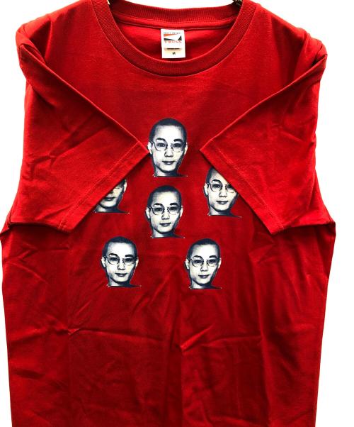 TRUSS（トラス）TRUSS (トラス) Araki 24ss SINREI Tシャツ（アラキ 24ss シンレイ ティーシャツ） レッド サイズ:Mの古着・服飾アイテム