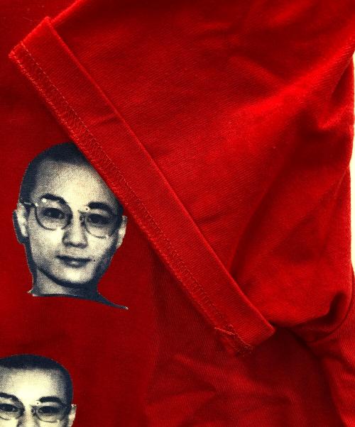 TRUSS（トラス）TRUSS (トラス) Araki 24ss SINREI Tシャツ（アラキ 24ss シンレイ ティーシャツ） レッド サイズ:Mの古着・服飾アイテム