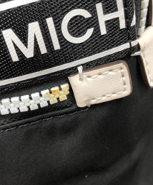 MICHAEL KORS（マイケル・コース）MICHAEL KORS (マイケル・コース) ケンリー ナイロン ミディアム バックパック ブラック×ホワイト サイズ:実寸サイズにてご確認下さい。の古着・服飾アイテム
