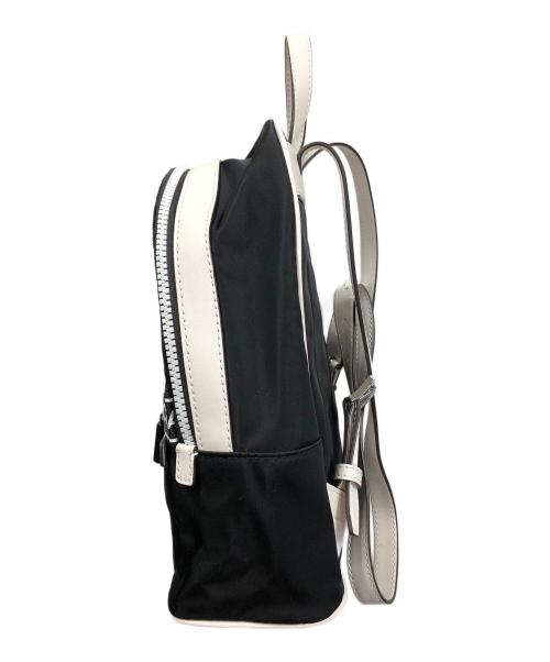 MICHAEL KORS（マイケル・コース）MICHAEL KORS (マイケル・コース) ケンリー ナイロン ミディアム バックパック ブラック×ホワイト サイズ:実寸サイズにてご確認下さい。の古着・服飾アイテム