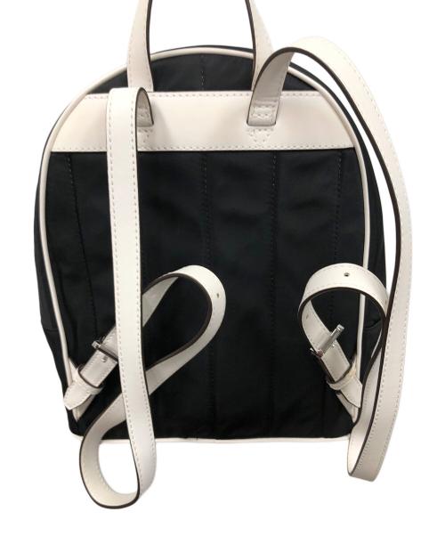 MICHAEL KORS（マイケル・コース）MICHAEL KORS (マイケル・コース) ケンリー ナイロン ミディアム バックパック ブラック×ホワイト サイズ:実寸サイズにてご確認下さい。の古着・服飾アイテム